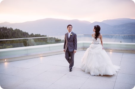 Sparkling-Hill-wedding_glamourous-crystal-decor_Lazaro-bridal-gown_189_by-Kevin-Trowbridge