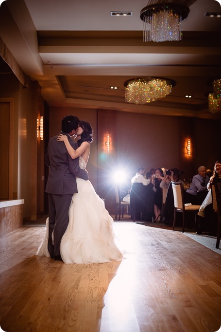 Sparkling-Hill-wedding_glamourous-crystal-decor_Lazaro-bridal-gown_206_by-Kevin-Trowbridge