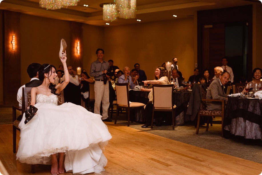 Sparkling-Hill-wedding_glamourous-crystal-decor_Lazaro-bridal-gown_208_by-Kevin-Trowbridge