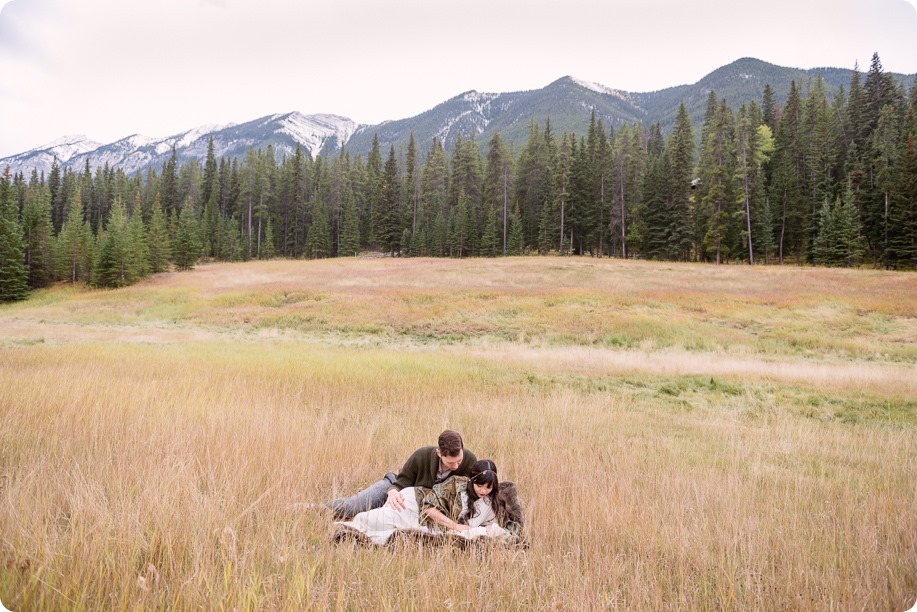 Banff-portraits_moss-forest_Fairmont-bohemian-family-session-newborn_19_by-Kevin-Trowbridge