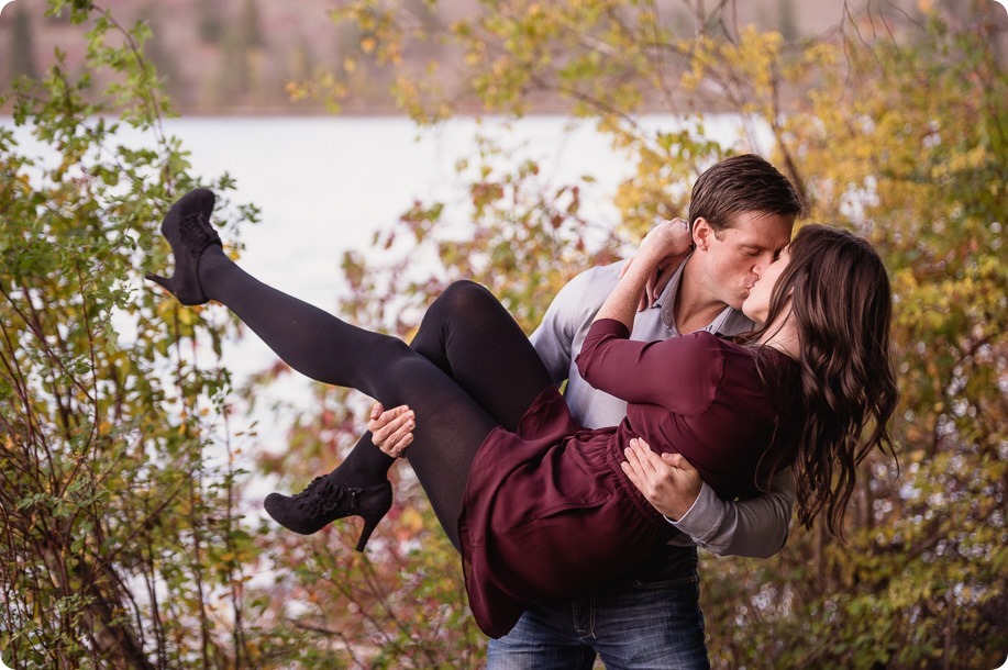 Kelowna-wedding-photographer_Okanagan-engagement-photography-kaloya-park_40632_by-Kevin-Trowbridge