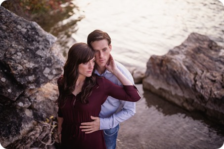 Kelowna-wedding-photographer_Okanagan-engagement-photography-kaloya-park_85997_by-Kevin-Trowbridge