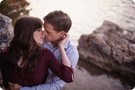 Kelowna-wedding-photographer_Okanagan-engagement-photography-kaloya-park_86019_by-Kevin-Trowbridge