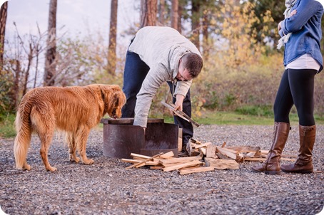 Kelowna-wedding-photographer_Okanagan-engagement-session-Fintry-park__41410_by-Kevin-Trowbridge