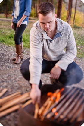 Kelowna-wedding-photographer_Okanagan-engagement-session-Fintry-park__86464_by-Kevin-Trowbridge