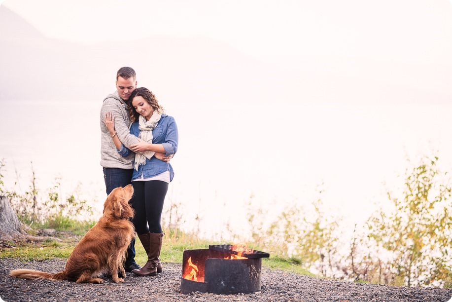 Kelowna-wedding-photographer_Okanagan-engagement-session-Fintry-park__86629_by-Kevin-Trowbridge