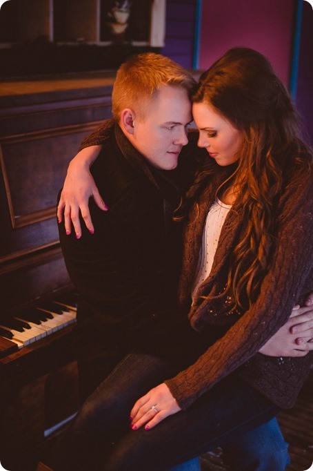 Silverstar-engagement-session_outdoor-skating-portraits_snow-pond-coffeeshop_101_by-Kevin-Trowbridge