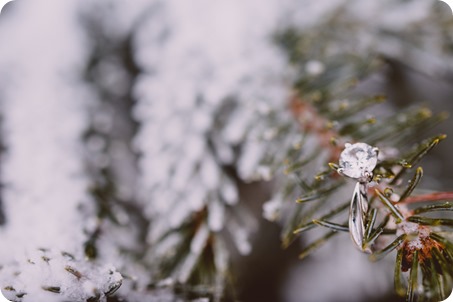 Silverstar-engagement-session_outdoor-skating-portraits_snow-pond-coffeeshop_17_by-Kevin-Trowbridge