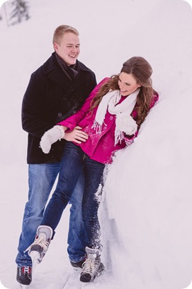 Silverstar-engagement-session_outdoor-skating-portraits_snow-pond-coffeeshop_77_by-Kevin-Trowbridge