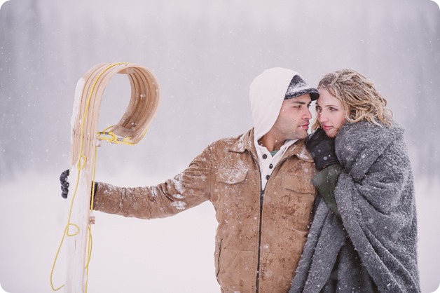 Big-White-engagement-session_Okanagan-photographer_snowy-winter-couples-portraits__46595_by-Kevin-Trowbridge