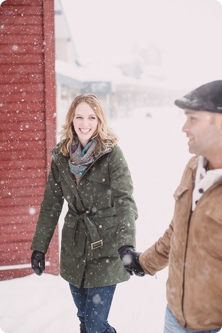 Big-White-engagement-session_Okanagan-photographer_snowy-winter-couples-portraits__81821_by-Kevin-Trowbridge