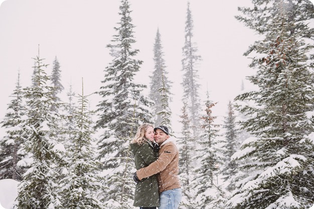 Big-White-engagement-session_Okanagan-photographer_snowy-winter-couples-portraits__81943_by-Kevin-Trowbridge