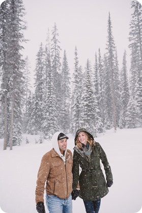 Big-White-engagement-session_Okanagan-photographer_snowy-winter-couples-portraits__81990_by-Kevin-Trowbridge