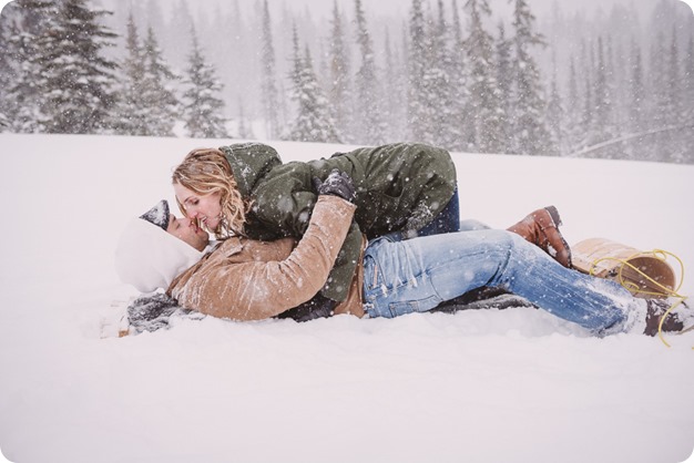 Big-White-engagement-session_Okanagan-photographer_snowy-winter-couples-portraits__82038_by-Kevin-Trowbridge