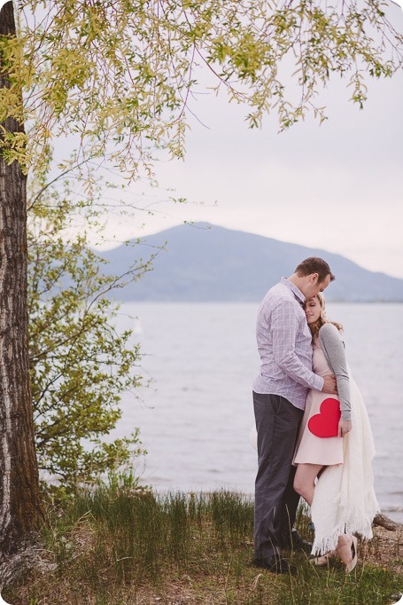 Kelowna-engagement-session_bed-on-the-beach_pillow-fight_lake-portraits_vintage-origami_44_by-Kevin-Trowbridge