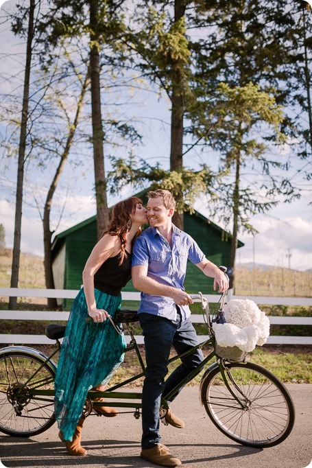 Kelowna-wedding-photographer_cherry-blossom-engagement-session_sunset-couples-portraits_tandem-bike__85420_by-Kevin-Trowbridge