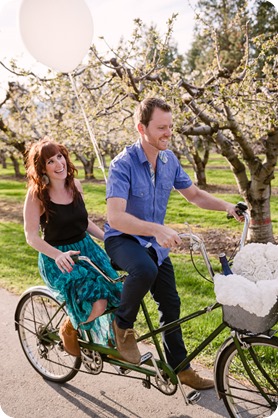 Kelowna-wedding-photographer_cherry-blossom-engagement-session_sunset-couples-portraits_tandem-bike__40246_by-Kevin-Trowbridge