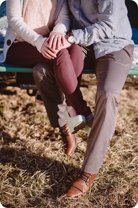 vintage-truck-engagement-session_Okanagan-photographer_sunset-field-couples-portraits__47016_by-Kevin-Trowbridge