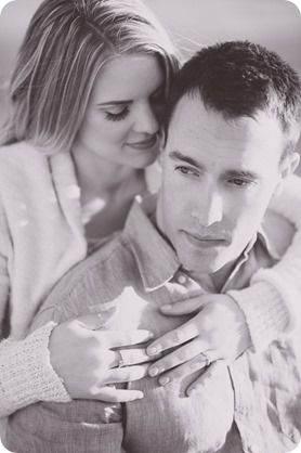 vintage-truck-engagement-session_Okanagan-photographer_sunset-field-couples-portraits__47142_by-Kevin-Trowbridge-2