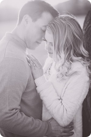 vintage-truck-engagement-session_Okanagan-photographer_sunset-field-couples-portraits__47264_by-Kevin-Trowbridge-2