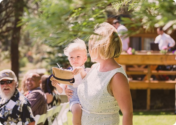 Kaleden-wedding_lake-portraits-rowboat-103_by-Kevin-Trowbridge-photography_Kelowna