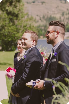 Kaleden-wedding_lake-portraits-rowboat-106_by-Kevin-Trowbridge-photography_Kelowna