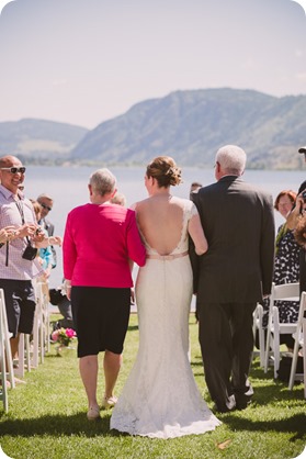 Kaleden-wedding_lake-portraits-rowboat-107_by-Kevin-Trowbridge-photography_Kelowna