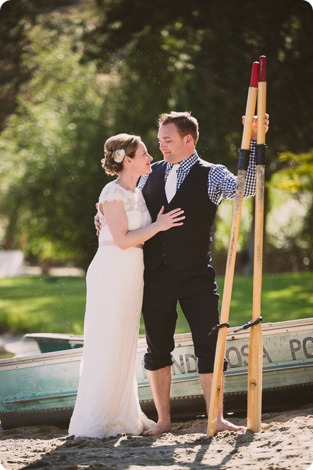 Kaleden-wedding_lake-portraits-rowboat-169_by-Kevin-Trowbridge-photography_Kelowna