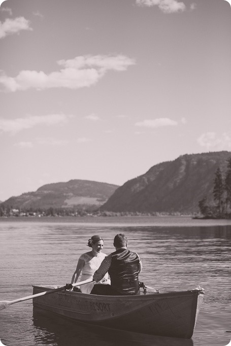 Kaleden-wedding_lake-portraits-rowboat-173_by-Kevin-Trowbridge-photography_Kelowna