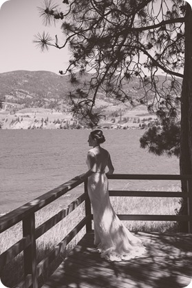 Kaleden-wedding_lake-portraits-rowboat-37_by-Kevin-Trowbridge-photography_Kelowna