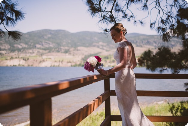 Kaleden-wedding_lake-portraits-rowboat-38_by-Kevin-Trowbridge-photography_Kelowna