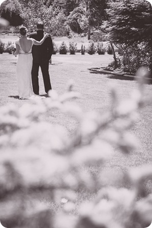 Kaleden-wedding_lake-portraits-rowboat-43_by-Kevin-Trowbridge-photography_Kelowna