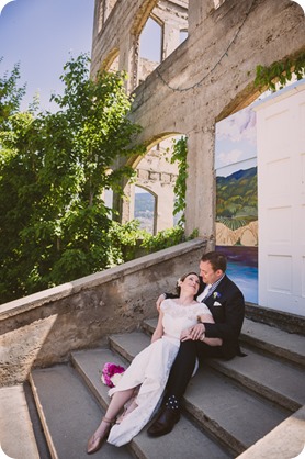 Kaleden-wedding_lake-portraits-rowboat-60_by-Kevin-Trowbridge-photography_Kelowna