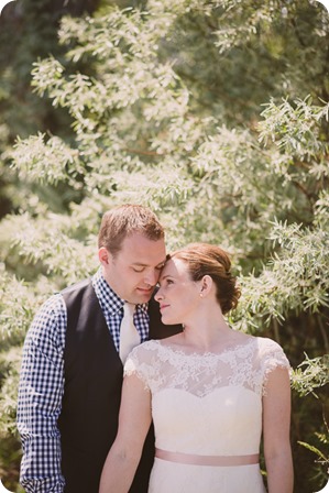 Kaleden-wedding_lake-portraits-rowboat-76_by-Kevin-Trowbridge-photography_Kelowna