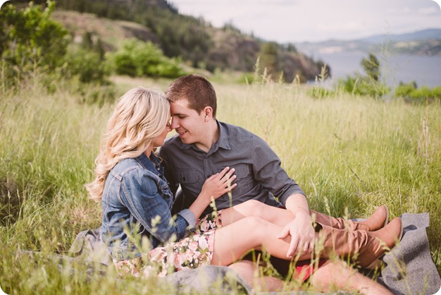 Kelowna-engagement-session_Fields-beach_hearts_Okanagan_23_by-Kevin-Trowbridge