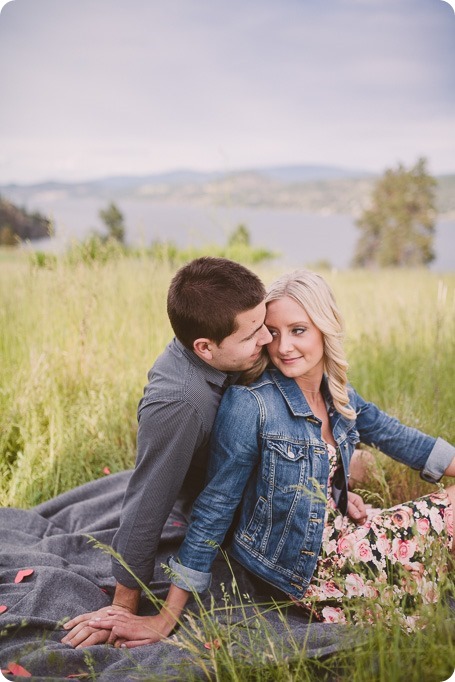 Kelowna-engagement-session_Fields-beach_hearts_Okanagan_59_by-Kevin-Trowbridge