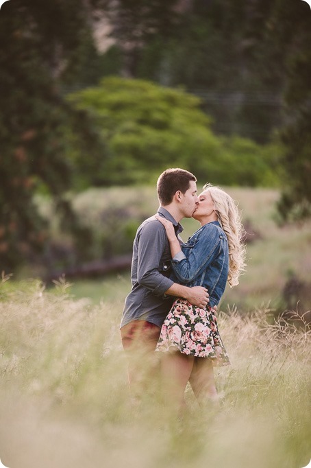 Kelowna-engagement-session_Fields-beach_hearts_Okanagan_93_by-Kevin-Trowbridge