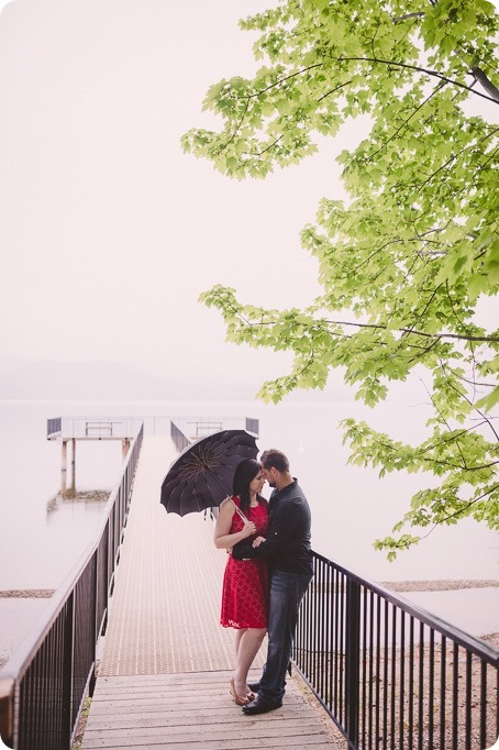 Kelowna-engagement-session_farmhouse_lake-portraits_66_by-Kevin-Trowbridge