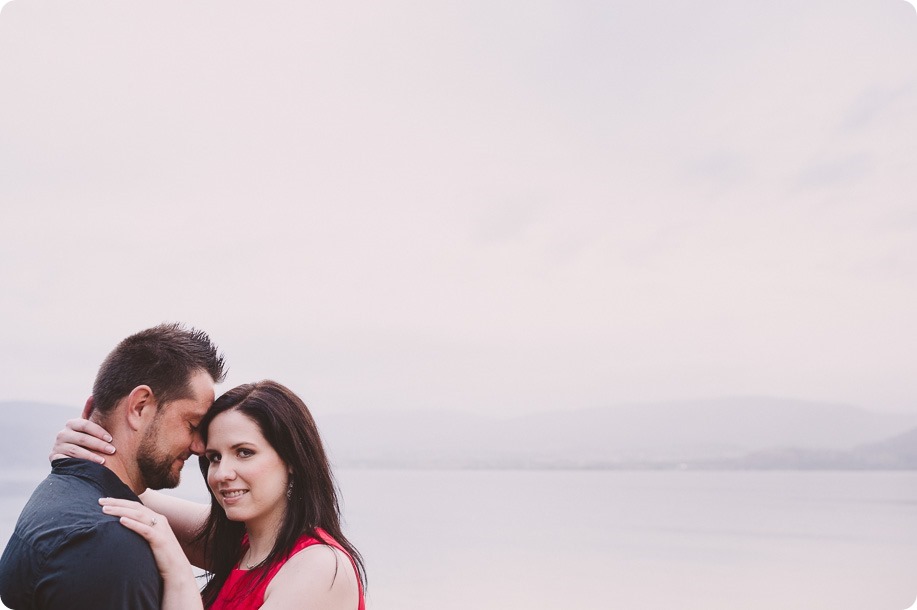 Kelowna-engagement-session_farmhouse_lake-portraits_76_by-Kevin-Trowbridge