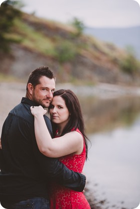 Kelowna-engagement-session_farmhouse_lake-portraits_87_by-Kevin-Trowbridge