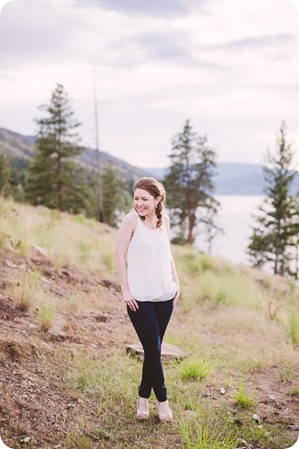 Kelowna-engagement-session_fondue-picnic_Bertram-Beach-Park_sunset_20_by-Kevin-Trowbridge