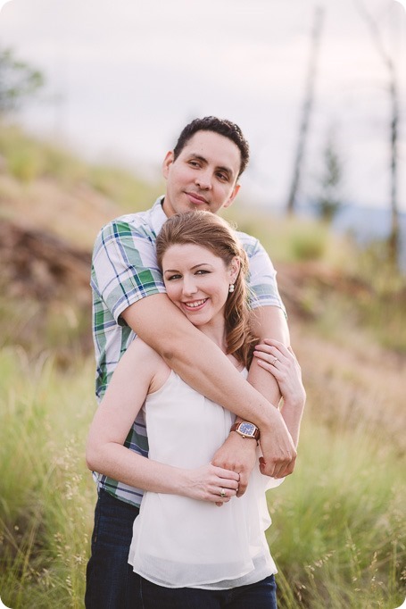 Kelowna-engagement-session_fondue-picnic_Bertram-Beach-Park_sunset_26_by-Kevin-Trowbridge