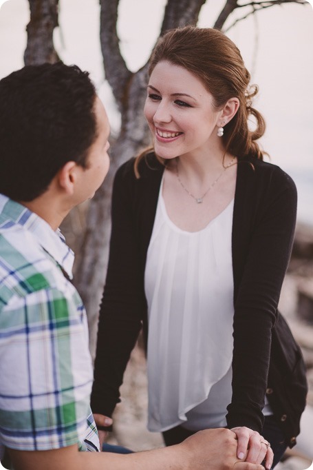 Kelowna-engagement-session_fondue-picnic_Bertram-Beach-Park_sunset_65_by-Kevin-Trowbridge