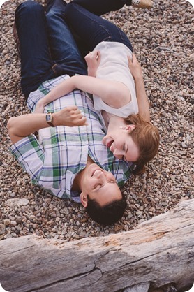 Kelowna-engagement-session_fondue-picnic_Bertram-Beach-Park_sunset_74_by-Kevin-Trowbridge