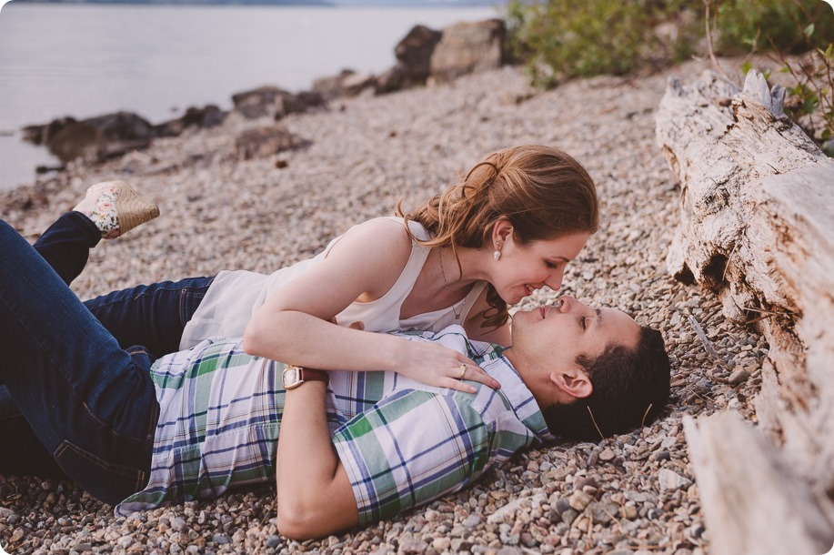 Kelowna-engagement-session_fondue-picnic_Bertram-Beach-Park_sunset_76_by-Kevin-Trowbridge