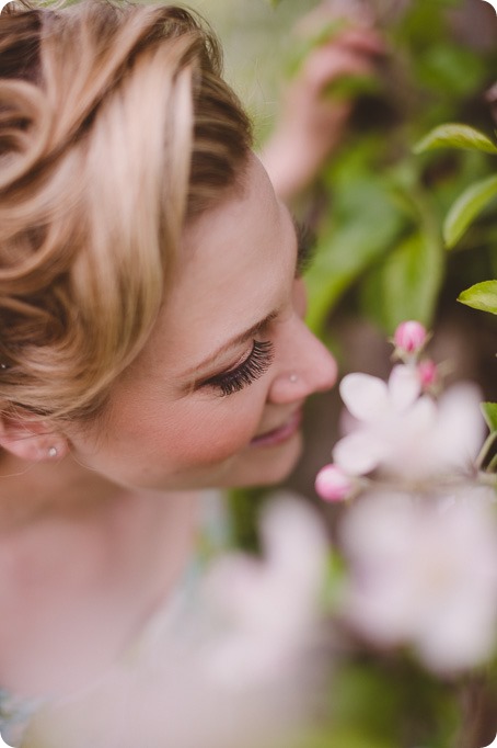 Kelowna-engagement-session_orchard-blossom_croquet-portraits_vintage-floral-dress_67_by-Kevin-Trowbridge