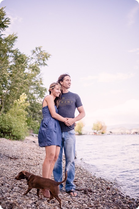 kelowna-engagement-session_lake-portraits_guitars09_by-Kevin-Trowbridge