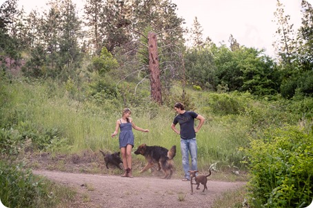 kelowna-engagement-session_lake-portraits_guitars34_by-Kevin-Trowbridge