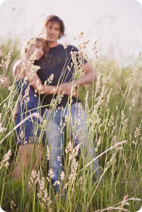 kelowna-engagement-session_lake-portraits_guitars38_by-Kevin-Trowbridge