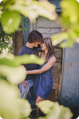 kelowna-engagement-session_lake-portraits_guitars46_by-Kevin-Trowbridge